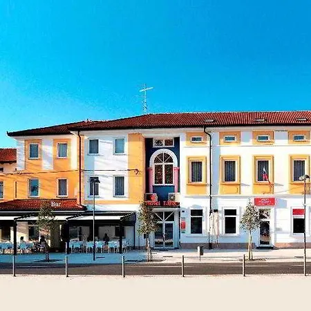 Hotel Lipa, & Bistro 3*