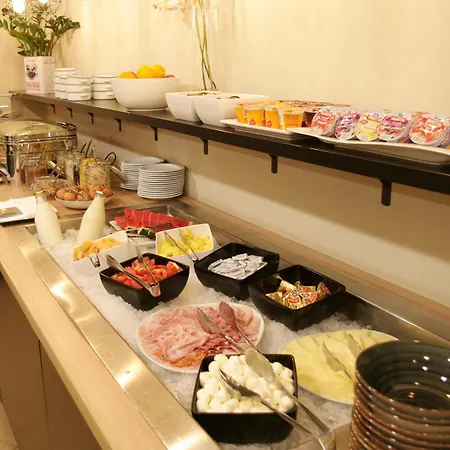 ホテル Lipa, & Bistro 3*