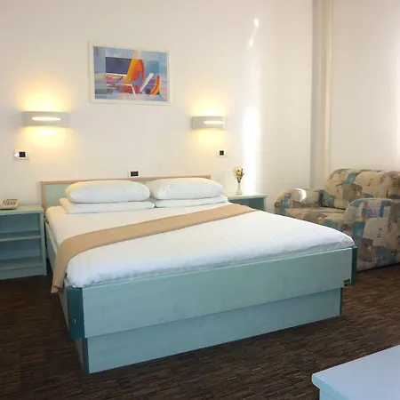 فندق Lipa, & Bistro نوفا جوريكا