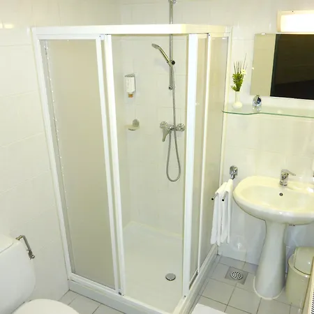 Szálloda Lipa, & Bistro 3*