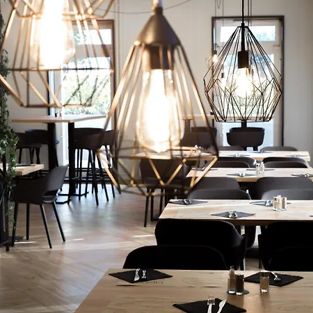 Lipa, & Bistro 3* نوفا جوريكا