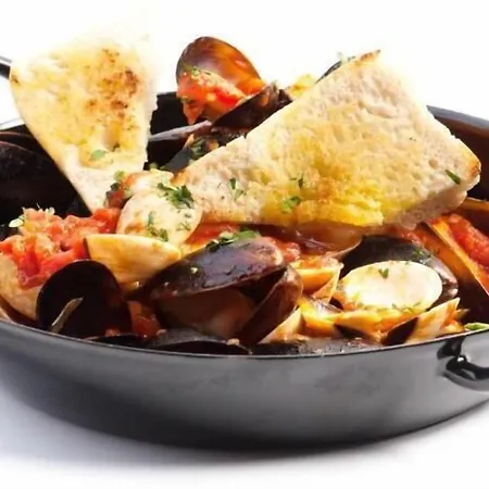 Lipa, & Bistro Hotel