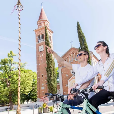 Lipa, & Bistro Hotel Nova Gorica