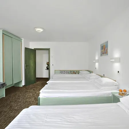 Hotel Lipa, & Bistro