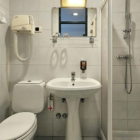 Hotel Lipa, & Bistro 3*