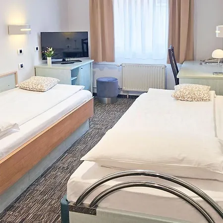 Lipa, & Bistro Hotel Nova Gorica