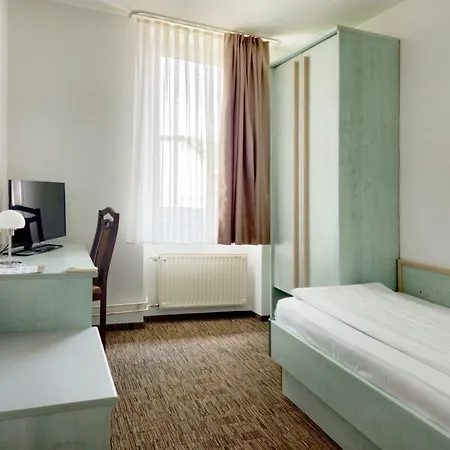 Lipa, & Bistro Hotel Nova Gorica