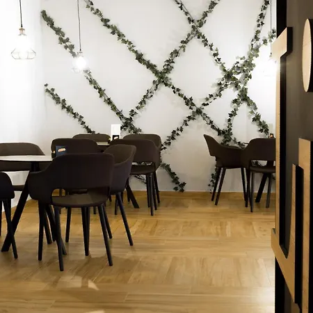 Lipa, & Bistro ホテル ノヴァ・ゴリツァ