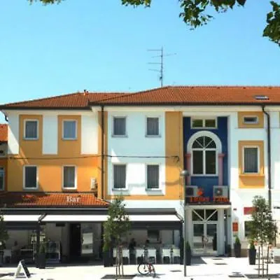 Lipa, & Bistro Hotel Nova Gorica