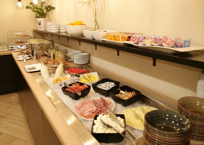 Hotel Lipa, & Bistro 3*