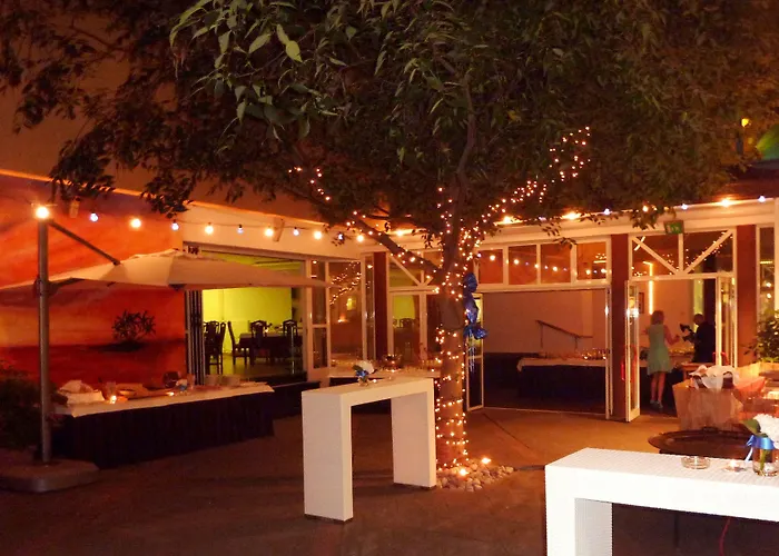 Lipa, & Bistro Hotel