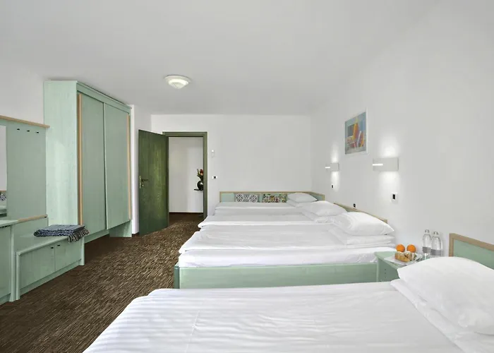 Hotel Lipa, & Bistro