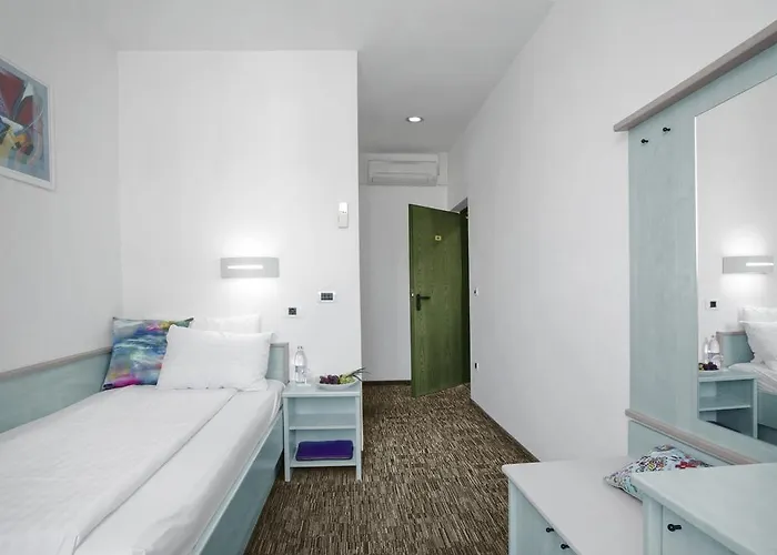 Hotel Lipa, & Bistro Nova Gorica