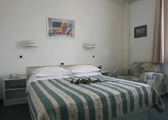 Hotel Lipa, & Bistro Nova Gorica